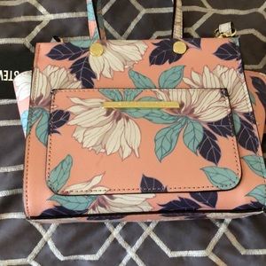 Brand new never worn Steven madden purse.